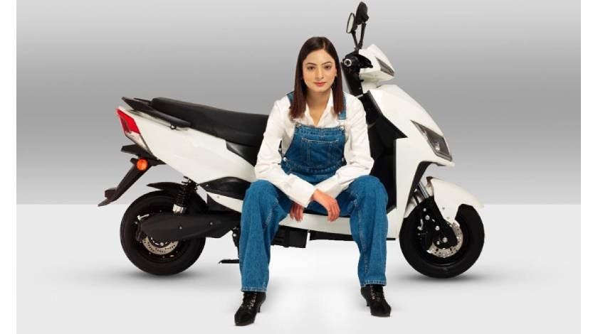 Discover the Unmatched Performance of Vegh Electric Scooter
