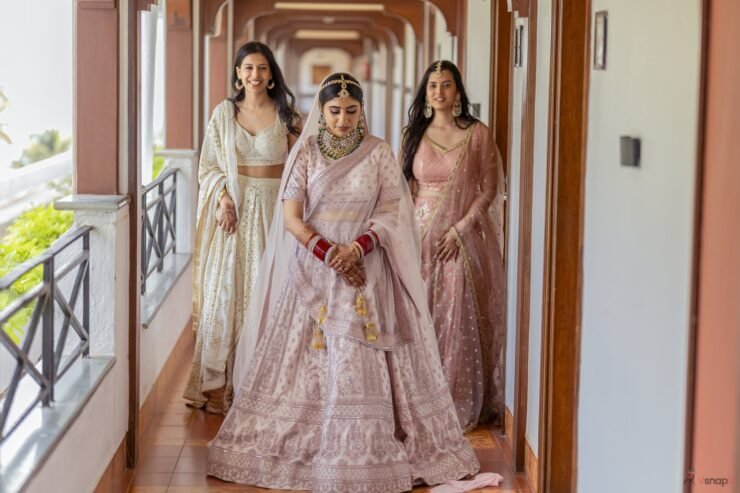 Flat 10% Off On Wedding Photoshoot in Gurgaon by VsnapU