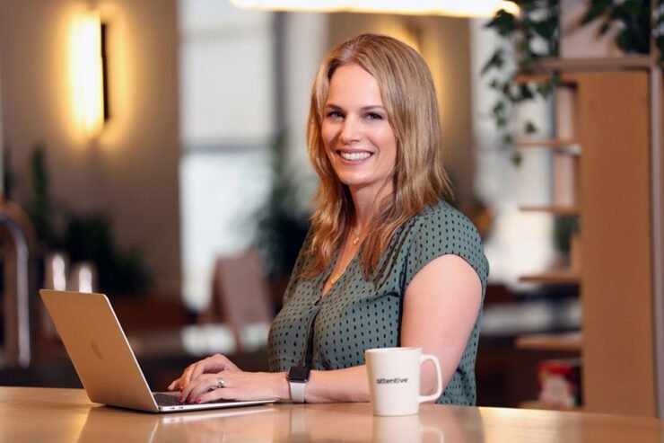 Professional Headshot Photography: Expert Portraits for Your LinkedIn Profile