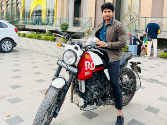 Royal Enfield on Rent – AK Travel
